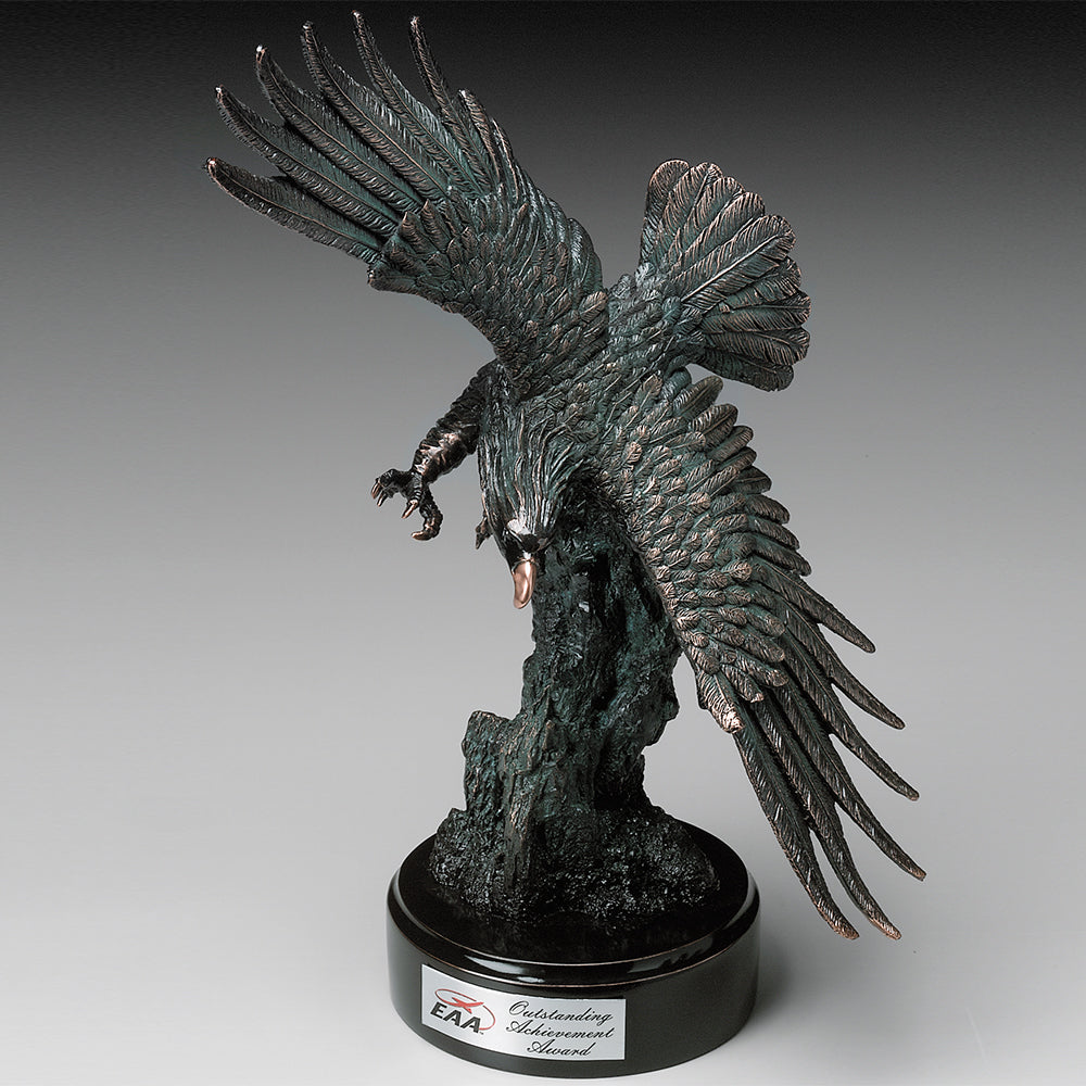 Diving Eagle 17-1/2"